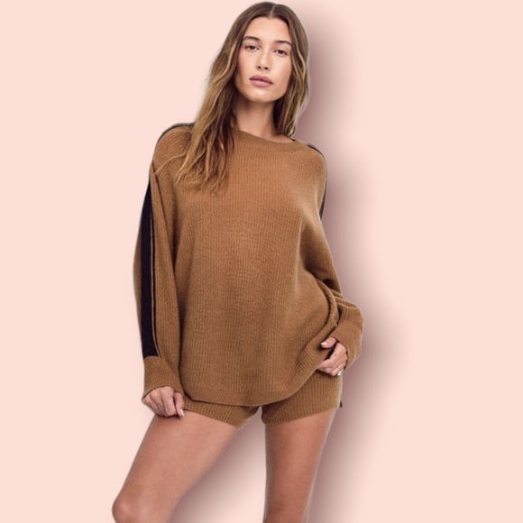 VICTORIA'S SECRET Luxury Butterscotch Cashmere Short & Sweater gift Set - Picture 12 of 13